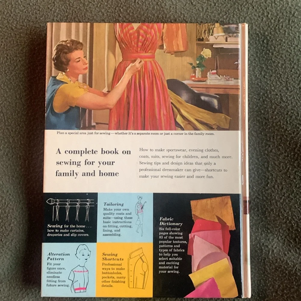 Vintage Better Homes and Gardens Sewing Book. 1961. 7 3/4” x 10 1/4” x 3/4”. - Picture 3 of 13